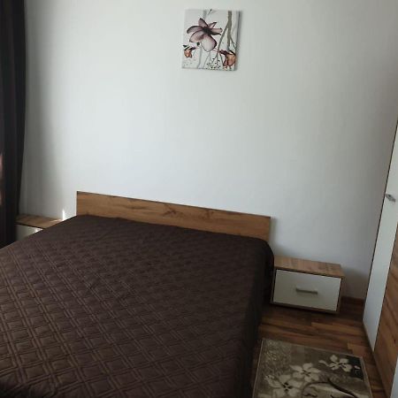 Cazare Apartament Cu 2 Camere نيهويو المظهر الخارجي الصورة